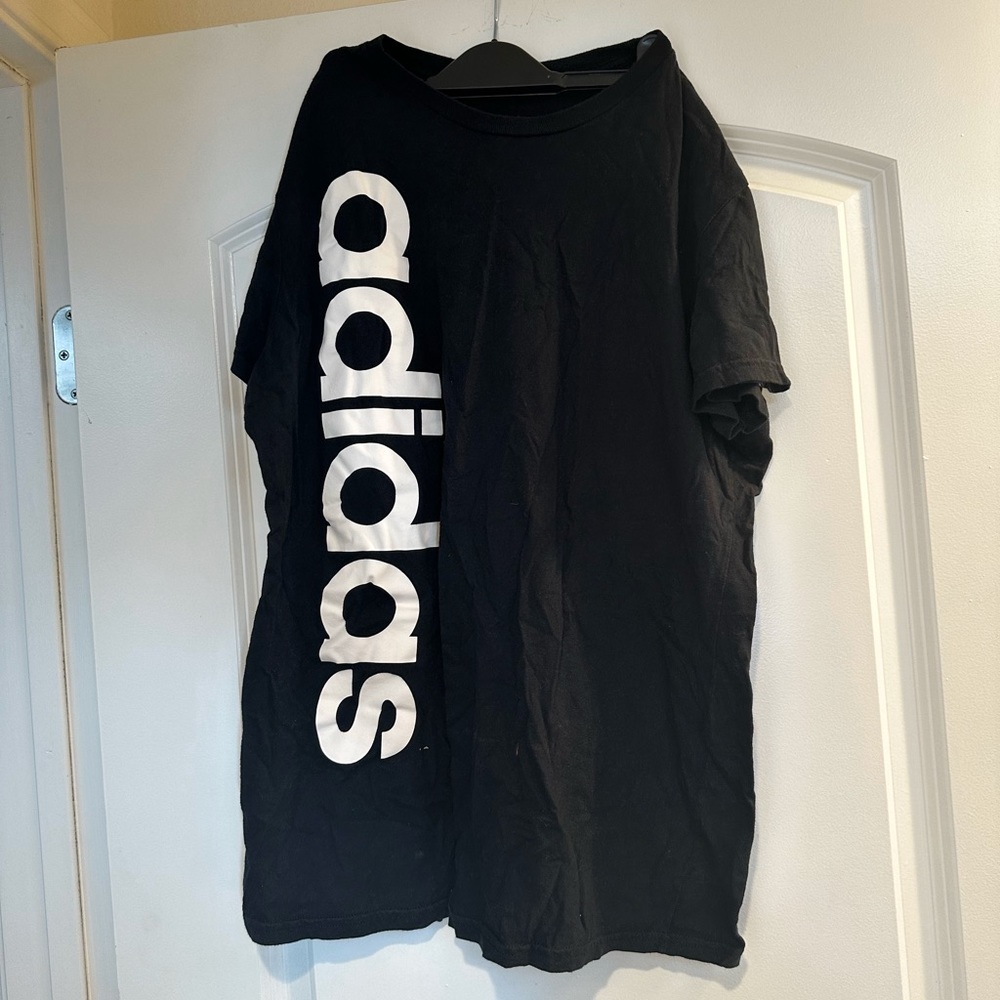 Adidas T-shirt